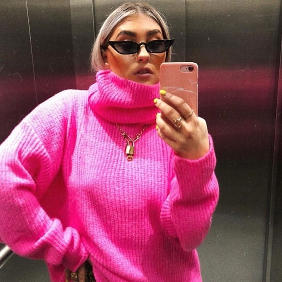 ZARA OVERSIZED NEON PINK SWEATER - Picture 2 of 5